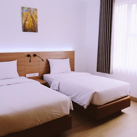 Grand Thamrin Hotel Джакарта Экстерьер фото